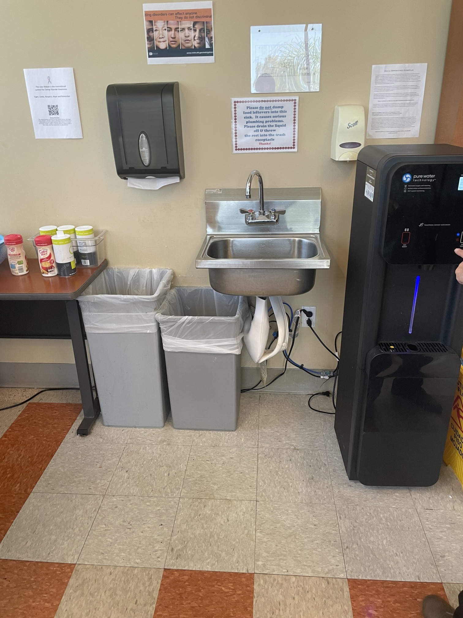 Commercial water fountain and bottle filler station at school facility